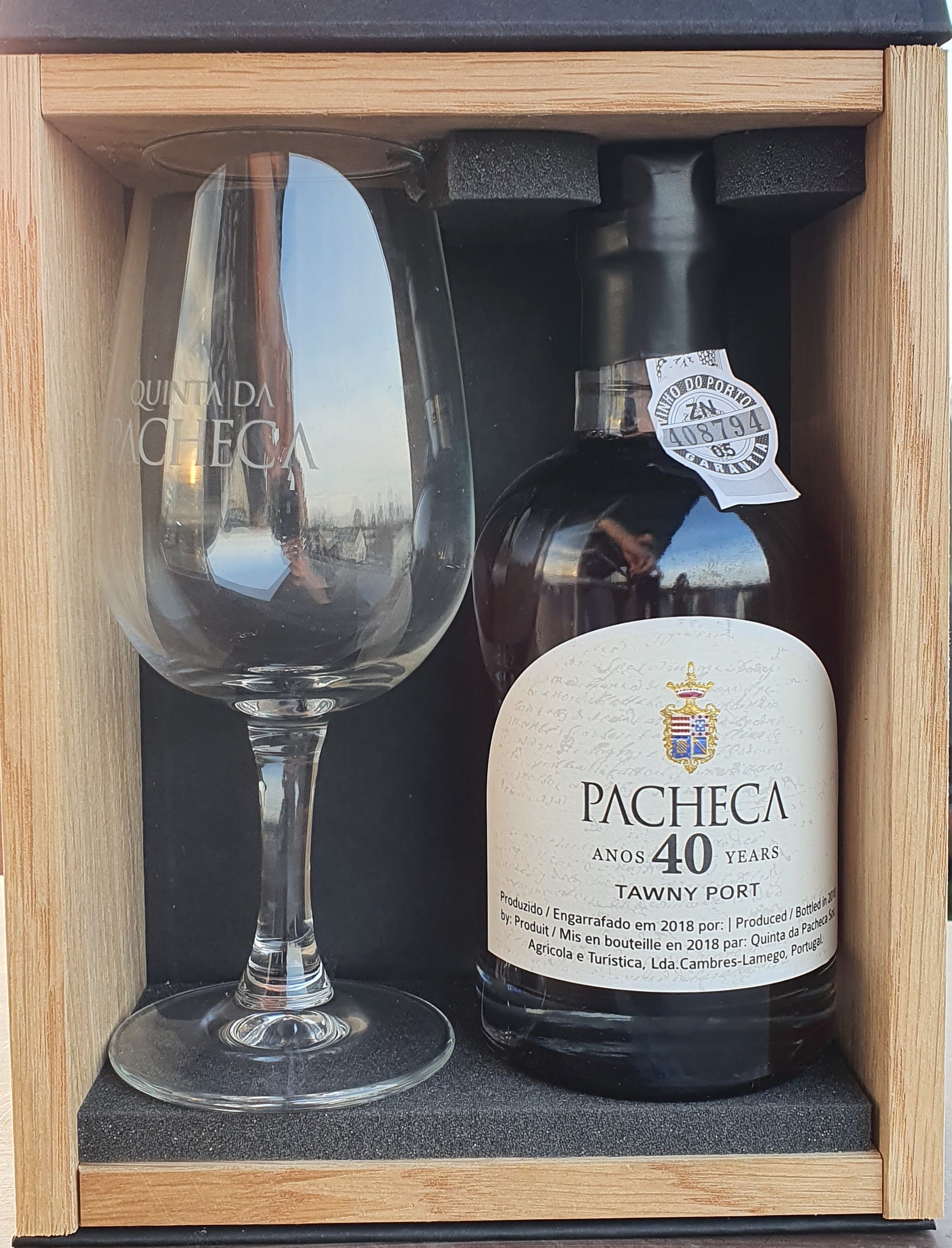 Pacheca 40 Anos (0,2 L) & Portweinglas im Wooden Case 