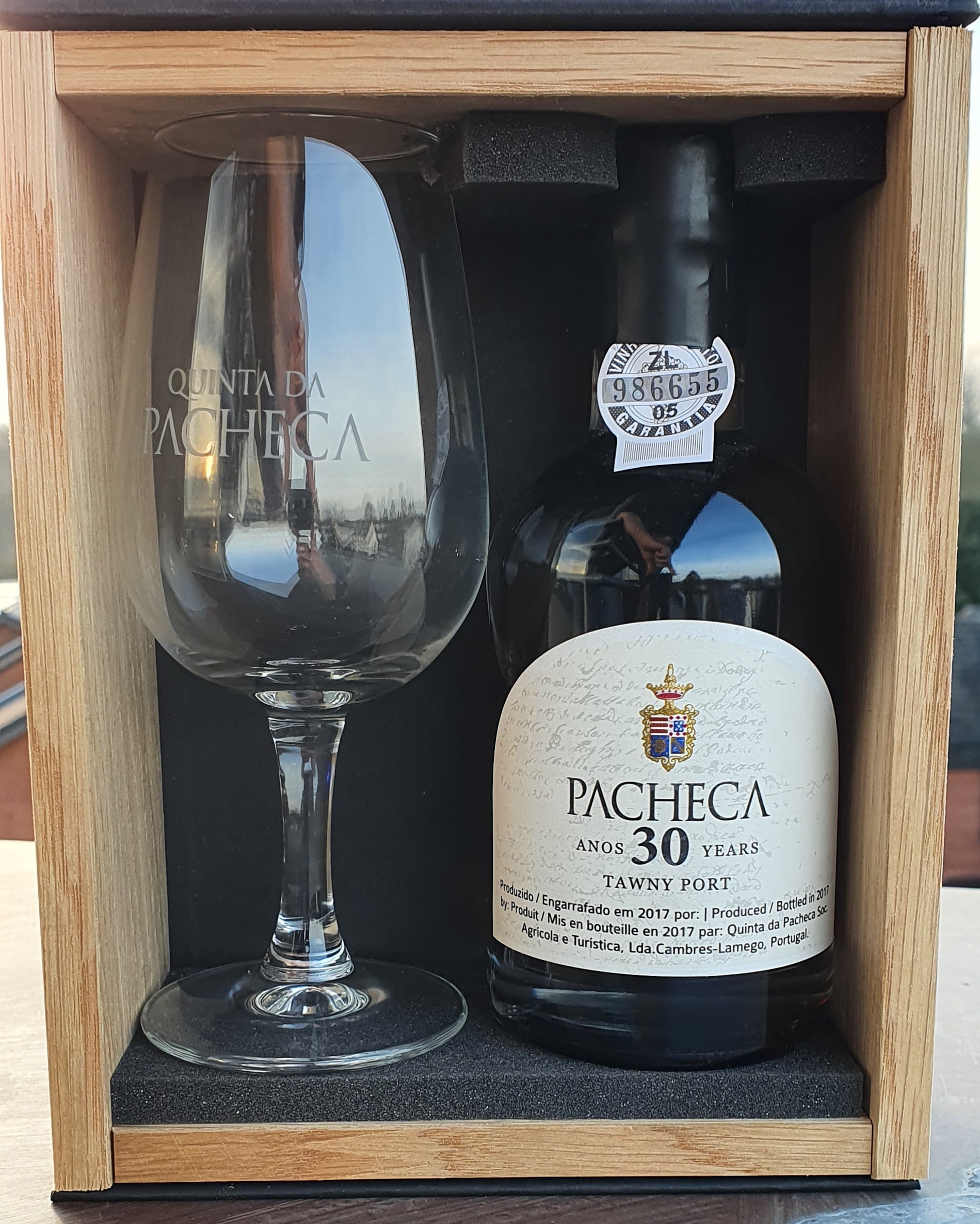 Pacheca 30 Anos (0,2 L) & Portweinglas im Wooden Case